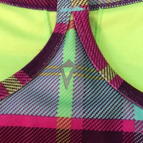 Ivivva flow y tank size 14 - Picture 5 of 5